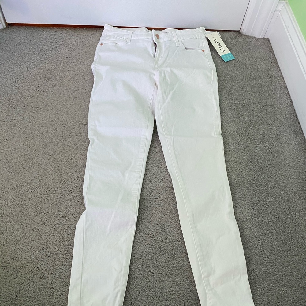 Old navy sculpt white jeans